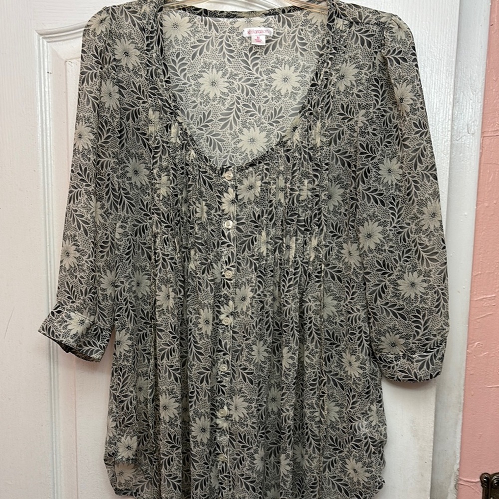 Xhilaration Black and Gray Relaxed Blouse